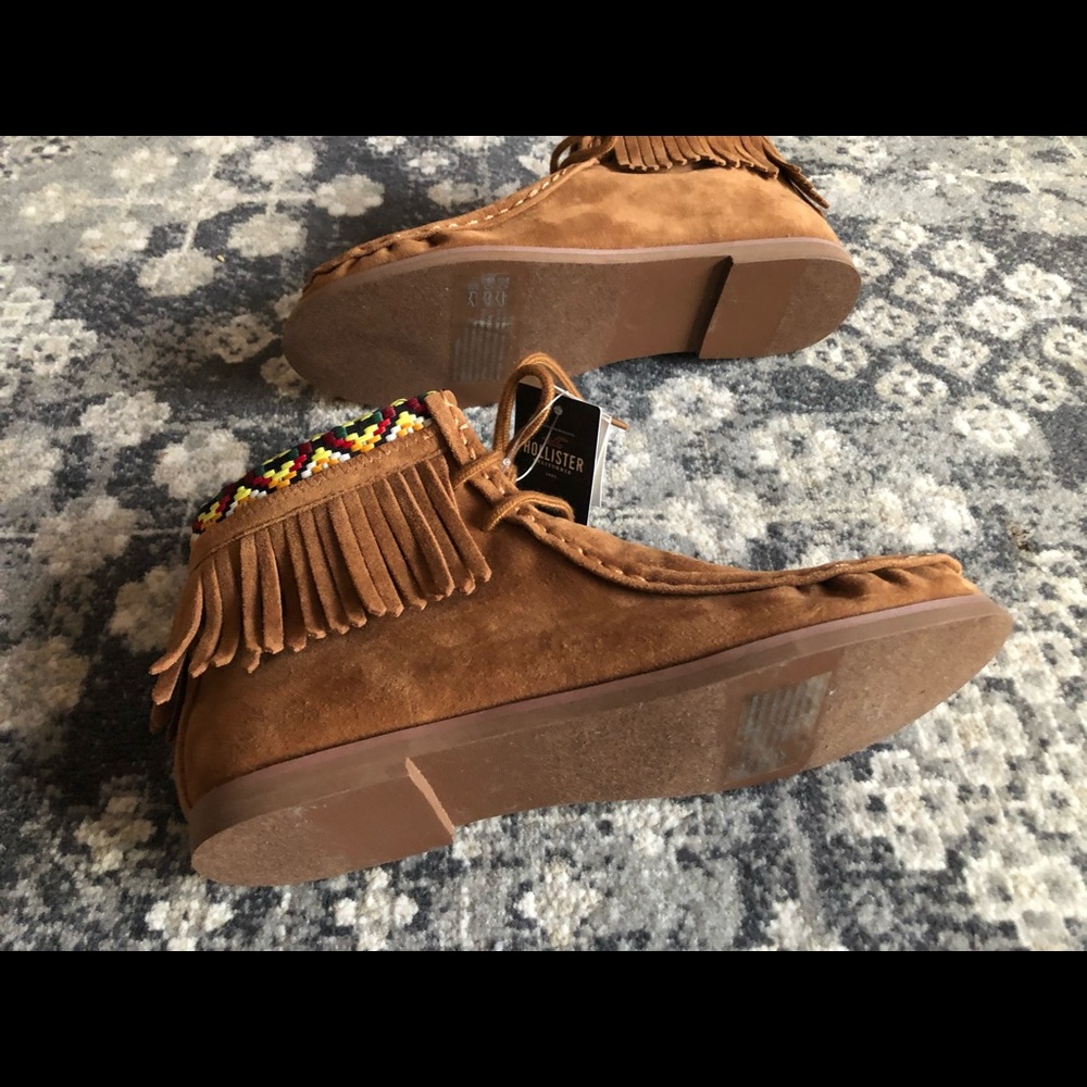 Hollister tan boots
